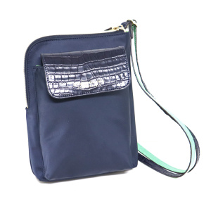 4103<br>ナイロンレザーコンビ<br>マルチポシェット