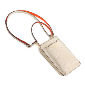 4841<br>クロコダイル型押しレザー<br>マルチアレンジ スマホポシェット