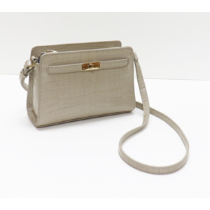 4892<br>クロコダイル型押し<br>ベルトデザインショルダーバッグ