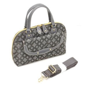 7862<br>オーガナイズドポシェット