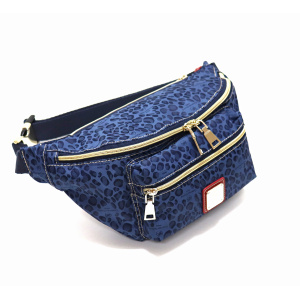 8806<br>レオパードシリーズ<br>ボディバッグ
